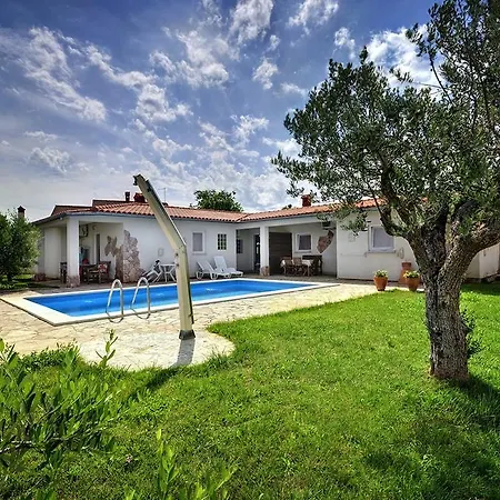 Vallelunga Apartment